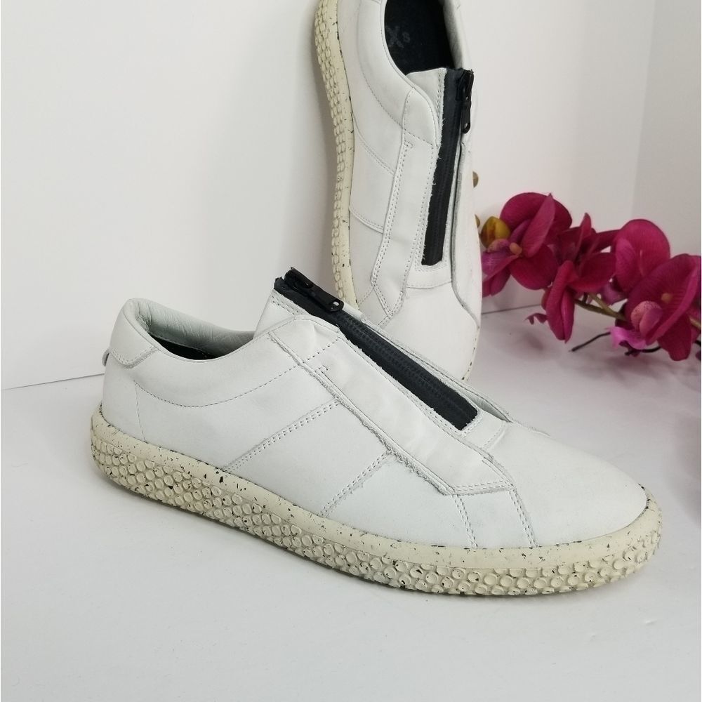 🆕️💥Oxs Woobie zipper sneaker